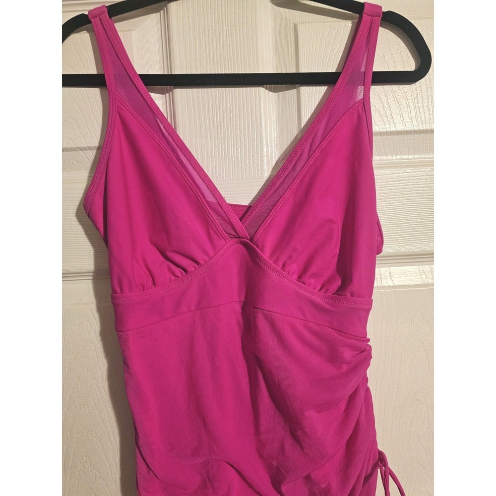 Womens Size M Bathing Suit Slimming Mesh Sheer Sarong Wrap Fuchsia Pink NEW - Picture 3 of 12